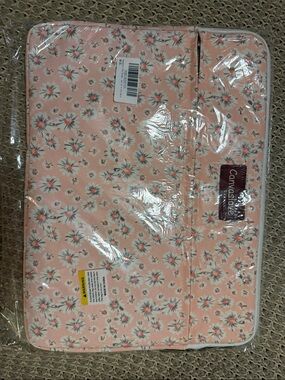 Amazon Floral Pink Tablet Sleeve